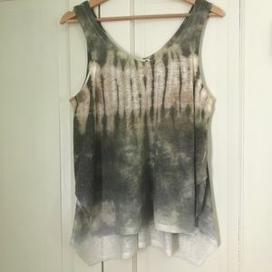 Printed high-low tank top